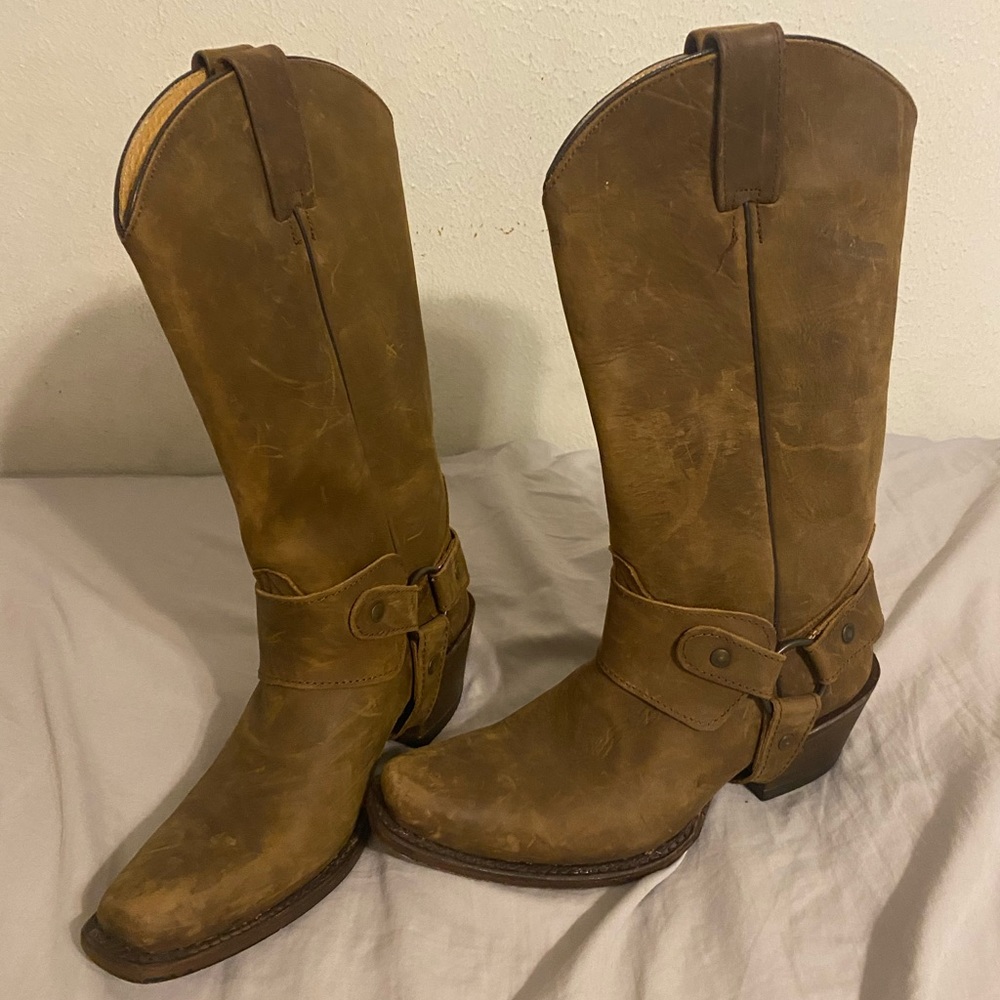 cowgirl boots